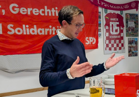 Launige Präsentation: Benedikt Klebing über 120 Jahre SPD