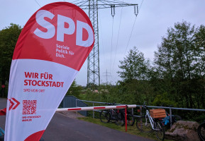 Tanz in den Mai 2024 - Die Stockstädter SPD feiert den Festbeginn auf dem Dorfplatz